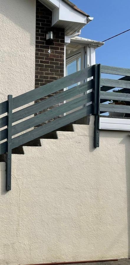Lovely Flat Set In Parish Boundary Of Instow Apartment Luaran gambar