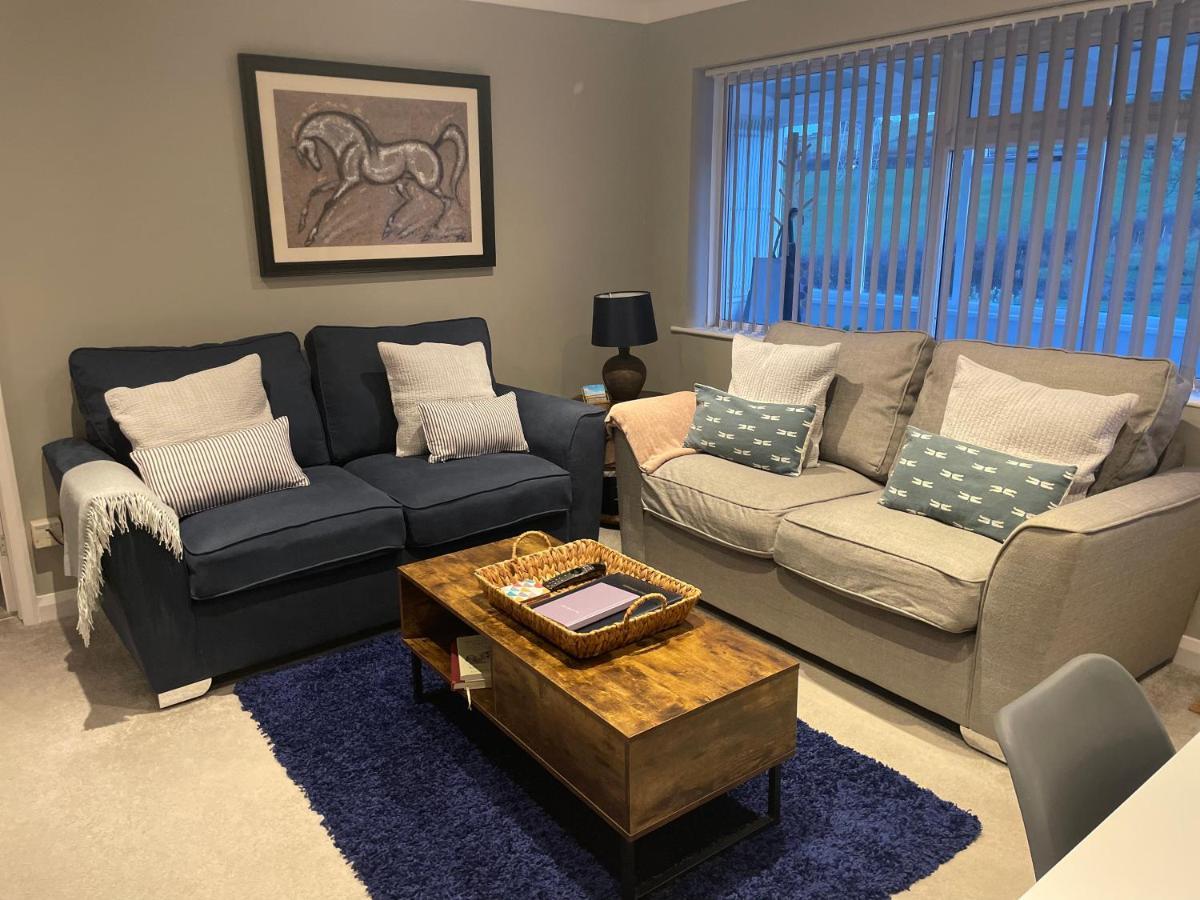 Lovely Flat Set In Parish Boundary Of Instow Apartment Luaran gambar